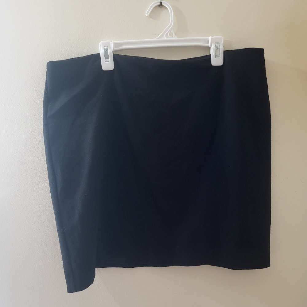 5/10$ New York & Co Skirt Size 14